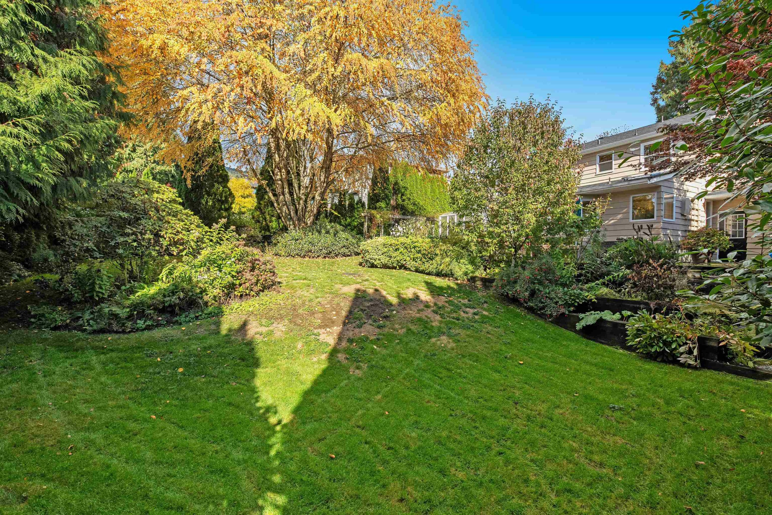 1815 St. Denis Road