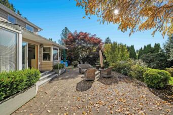 1815 St. Denis Road