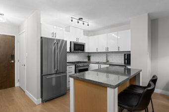 510-175 W 1st St