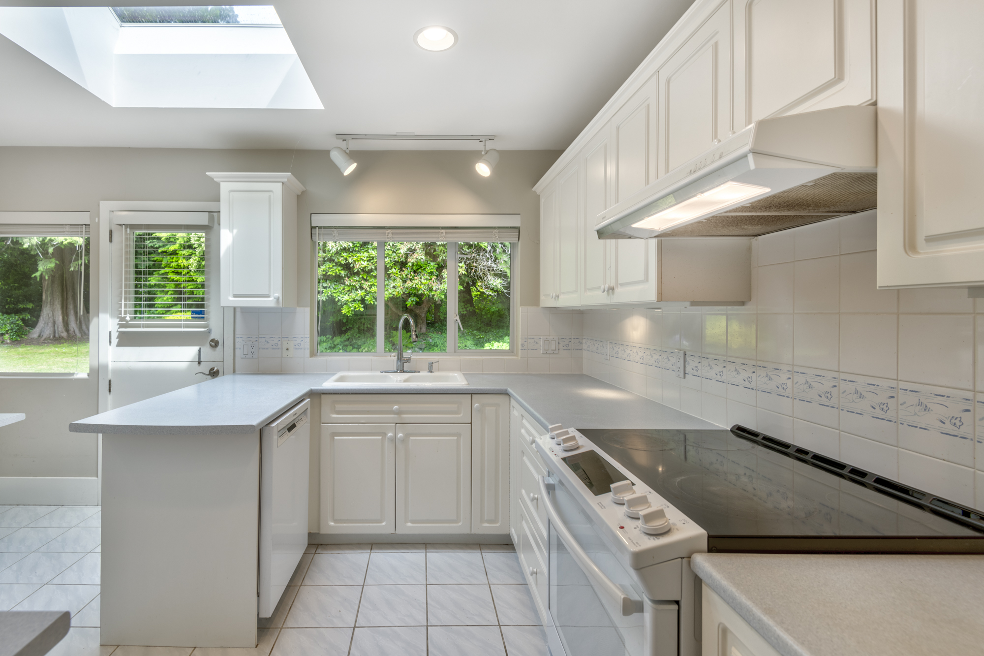 528 Evergreen Place