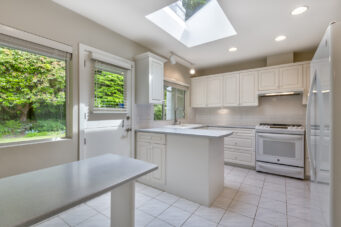 528 Evergreen Place
